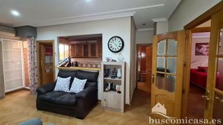 Piso en venta en Linares