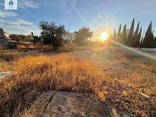 Terreno en venta en Zubia (La)