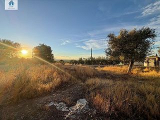 Terreno en venta en Zubia (La)