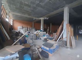 Local comercial en venta en Ribeira