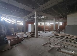 Local comercial en venta en Ribeira