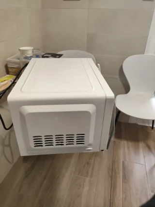 Microondas Taurus Blanco segunda mano