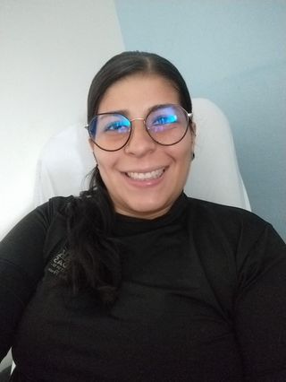 Busco empleo como cuidadora de adultos mayores