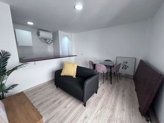 Estudio en venta en Parque Victoria Eugenia en Málaga