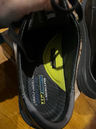 Zapatos Skechers Negros