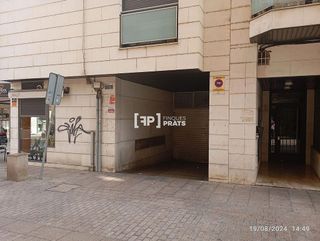 Garaje en alquiler en Instituts - Universitat en Lleida