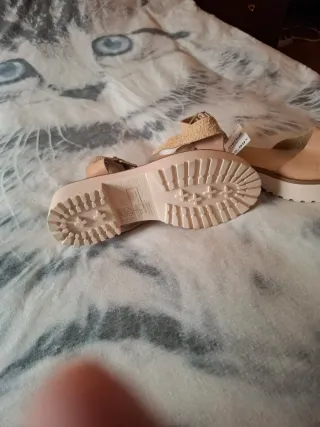 Sandalias Beige Plataforma