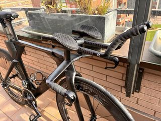 BMC TM01 Ultegra Di2 Zipp 808. M/L (+Kask Bambino)