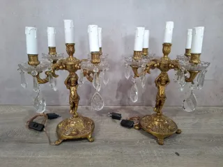 Lámparas de mesa doradas con cristales