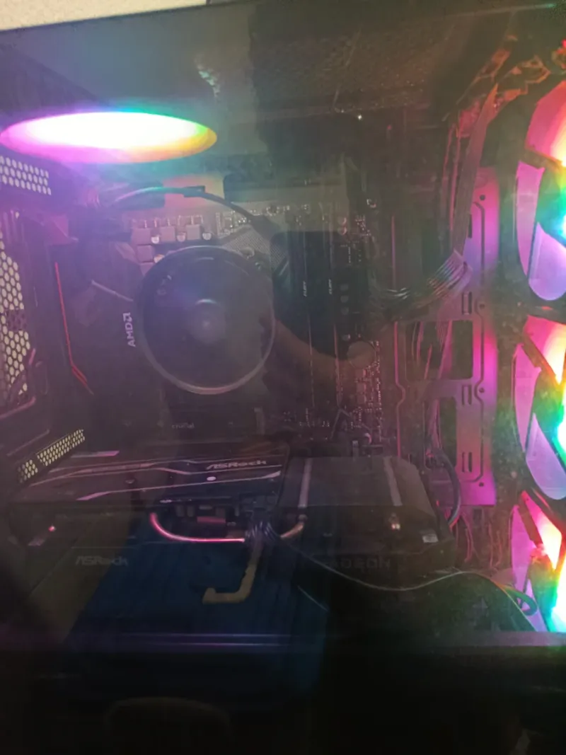 PC Gaming con luces RGB afbeelding 2