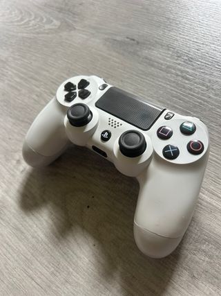 CHOLLAZO PS4 Slim 500GB+ 2 Mandos+5 Juegos