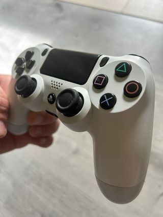 CHOLLAZO PS4 Slim 500GB+ 2 Mandos+5 Juegos