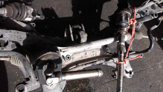 BRAZO SUSPENSION SUPERIOR DELANTERO DERECHO MAZDA