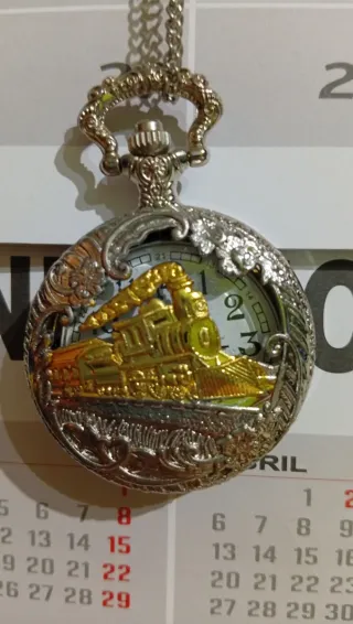 Tres relojes de bolsillo vintage