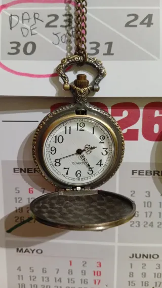 Tres relojes de bolsillo vintage