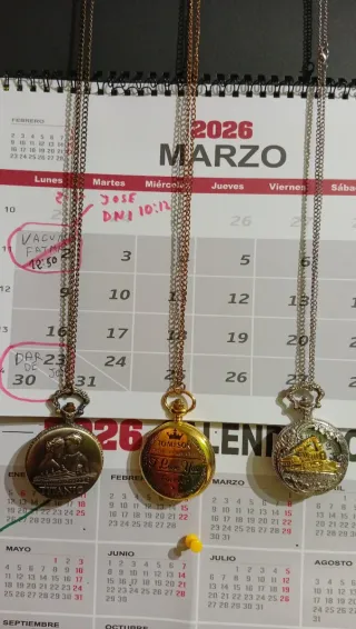 Tres relojes de bolsillo vintage