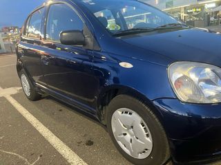 Toyota Yaris 2000