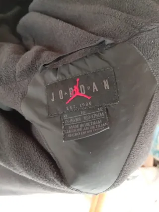 Chaqueta Jordan Negra