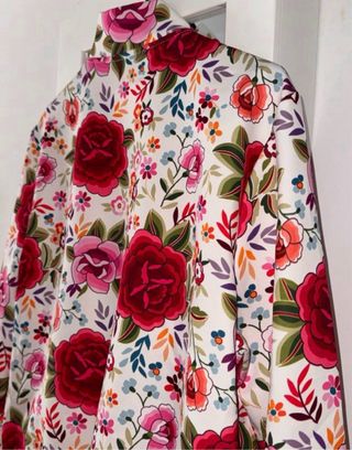Chaqueta bomber flamenca roja floral