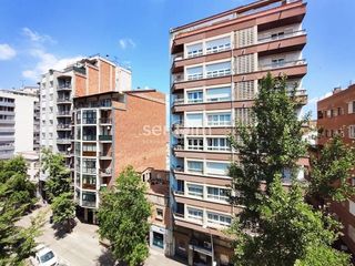 Piso en venta en Eixample Nord – La Devesa en Girona