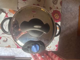 Olla a presión Tefal 8l, hecha en Francia.