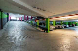 Garaje en alquiler en Navas en Barcelona