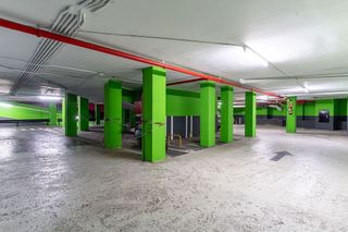 Garaje en alquiler en Navas en Barcelona