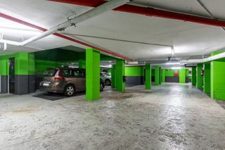 Garaje en alquiler en Navas en Barcelona