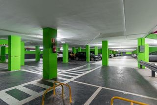 Garaje en alquiler en Navas en Barcelona