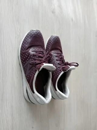 Zapatillas New Balance Lunares Burdeos Talla 37