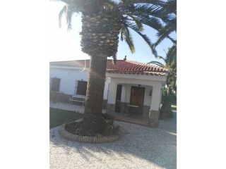 Casa en venta en Carmona