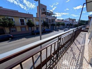 Chalet en venta en Linares