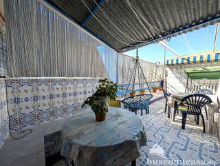 Chalet en venta en Linares