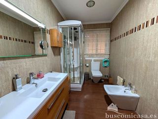 Chalet en venta en Linares