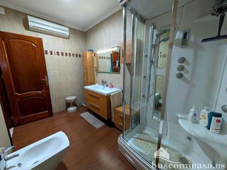 Chalet en venta en Linares