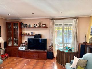 Chalet en venta en Perleta - Maitino en Elche