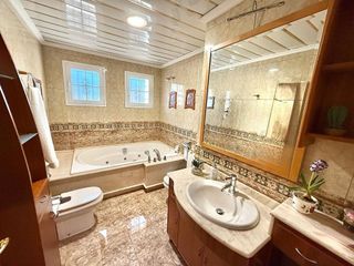 Chalet en venta en Perleta - Maitino en Elche