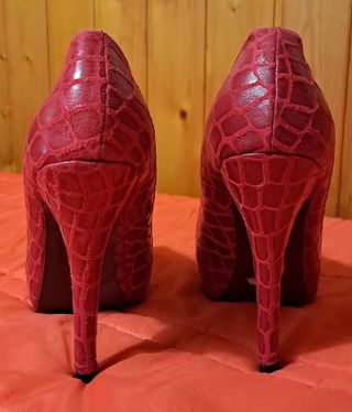 Zapatos rojos tacón alto plataforma