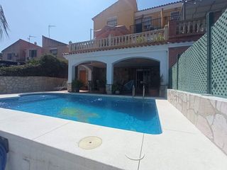 Casa pareada en venta en Manantiales - Lagar - Cortijo en Alhaurín de la Torre