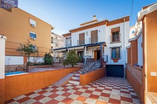 Chalet en venta en Cervantes en Granada