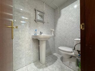 Local comercial en alquiler en Centro en Gijón