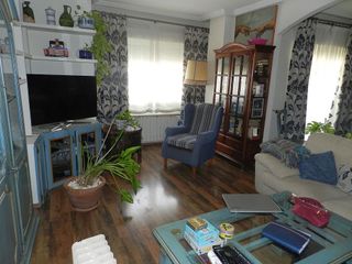 Chalet en venta en Linares