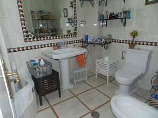 Chalet en venta en Linares