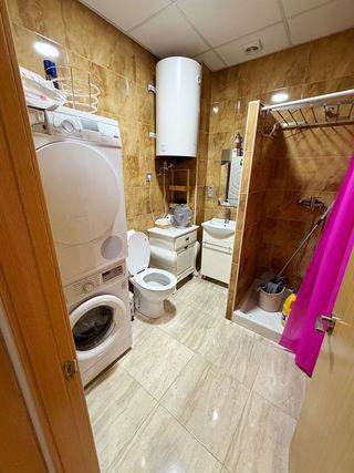 Local comercial en alquiler en El Carbayedo - El Quirinal en Avilés