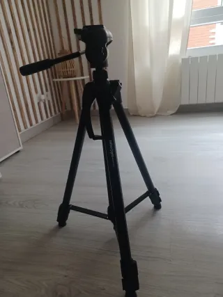 Trípode Swiss-Q-Pro per fotocamere