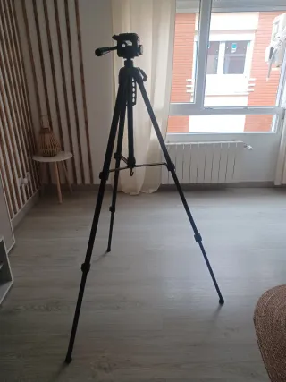 Trípode Swiss-Q-Pro per fotocamere