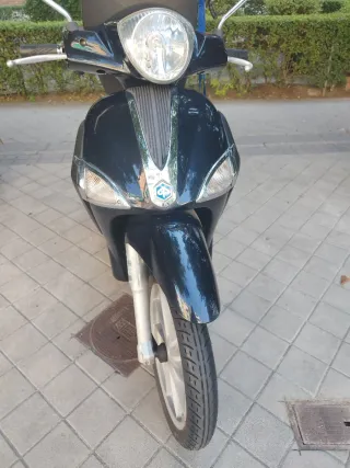 Piaggio Liberty 125cc Scooter Automática