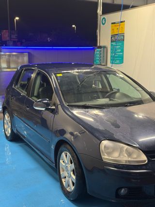 Volkswagen Golf 5 2004