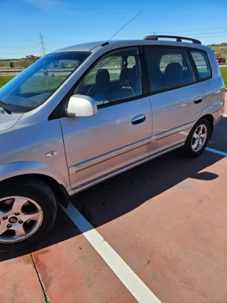 KIA Carens 2002