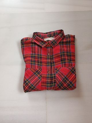 Camisa roja cuadros niña de Zara